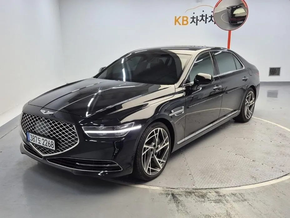 Genesis G90