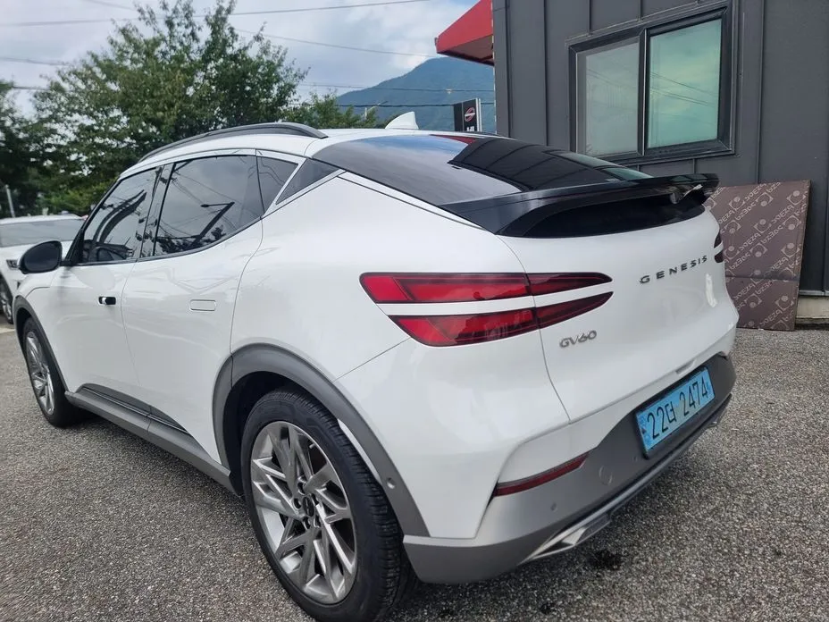 Genesis GV60