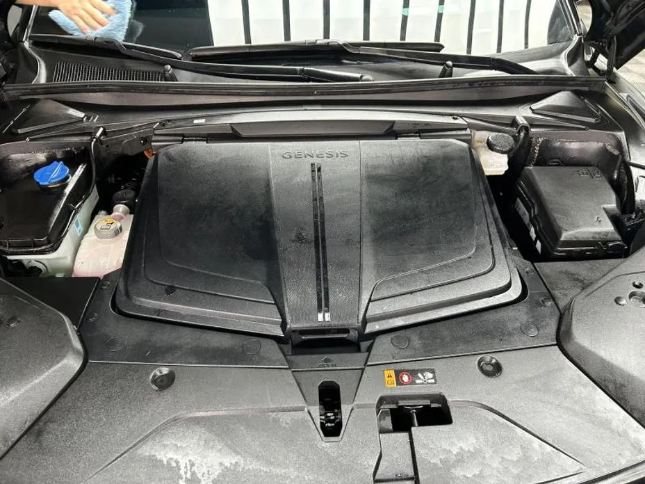 Genesis GV60
