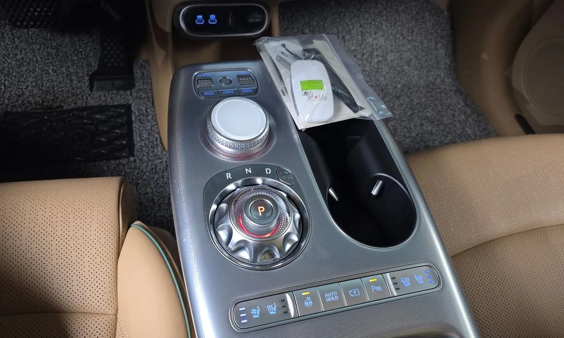 Genesis GV60