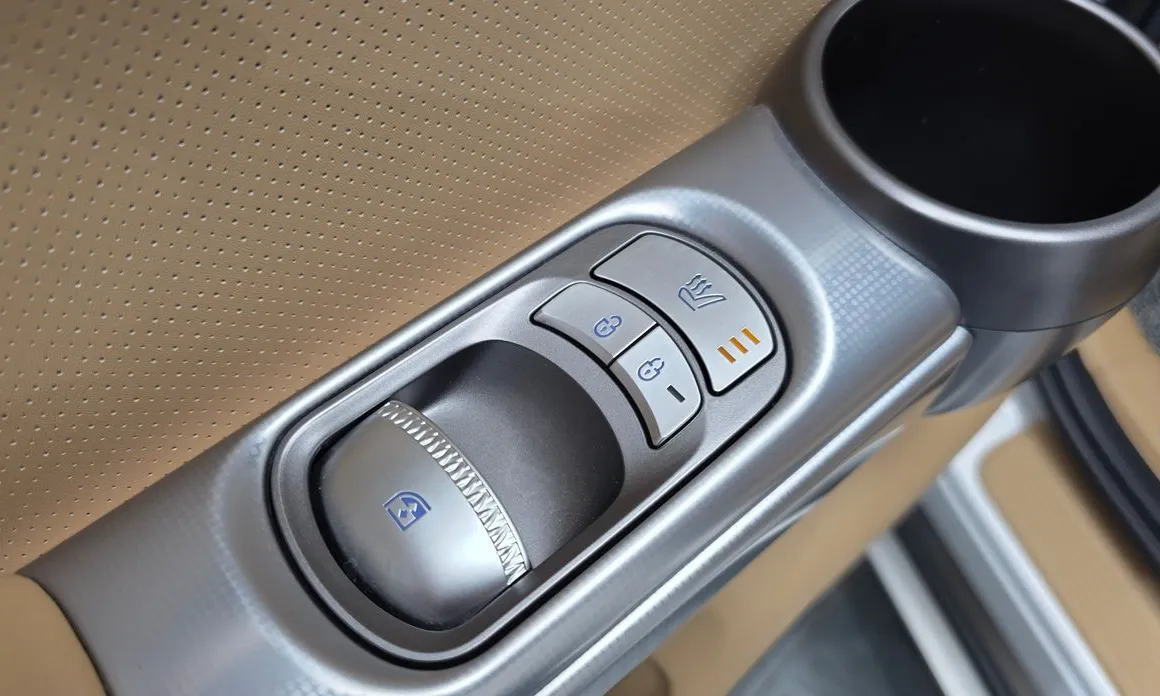 Genesis GV60