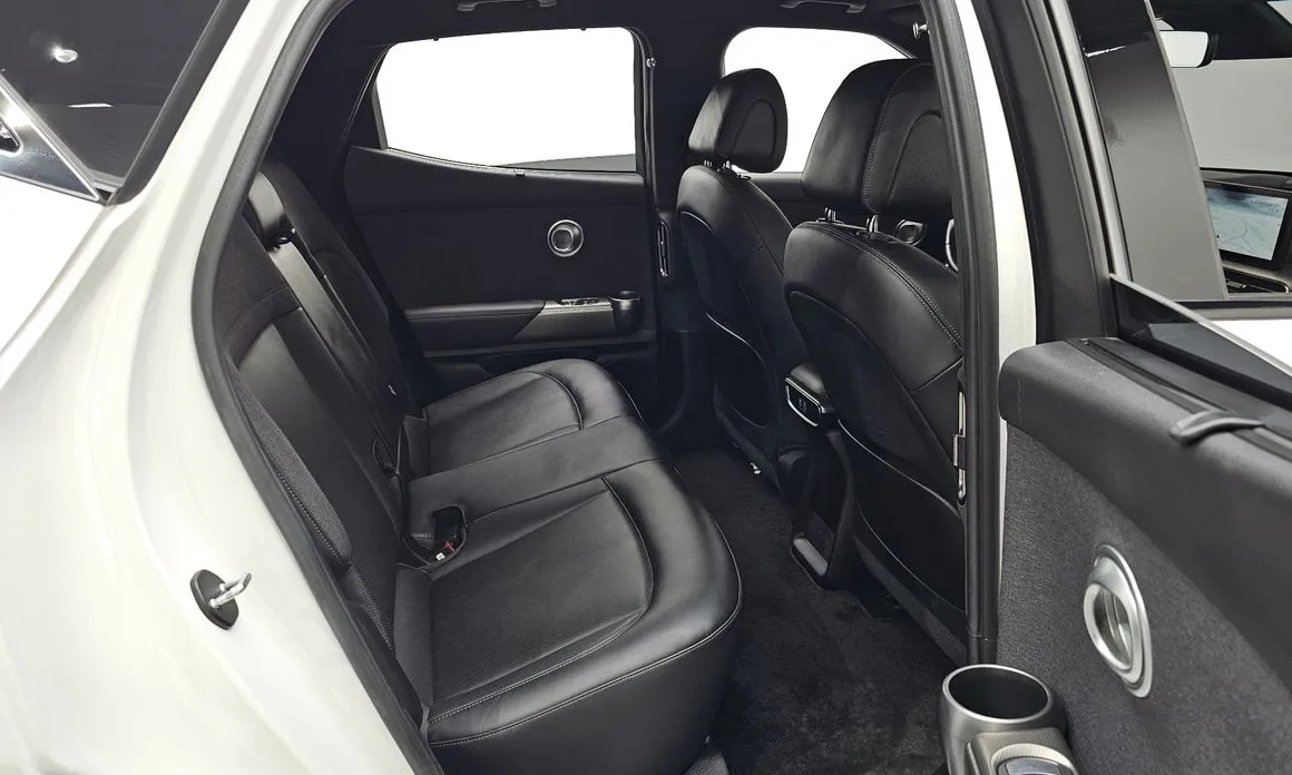 Genesis GV60