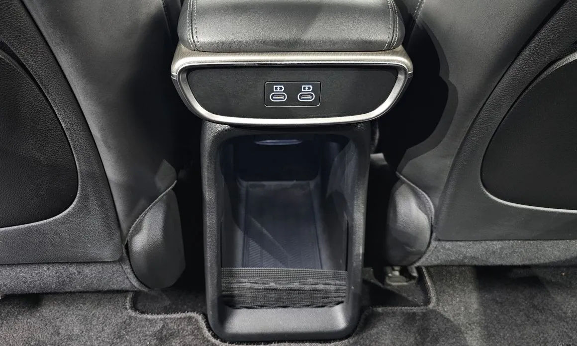 Genesis GV60