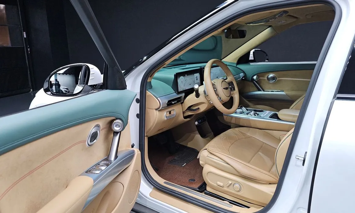 Genesis GV60