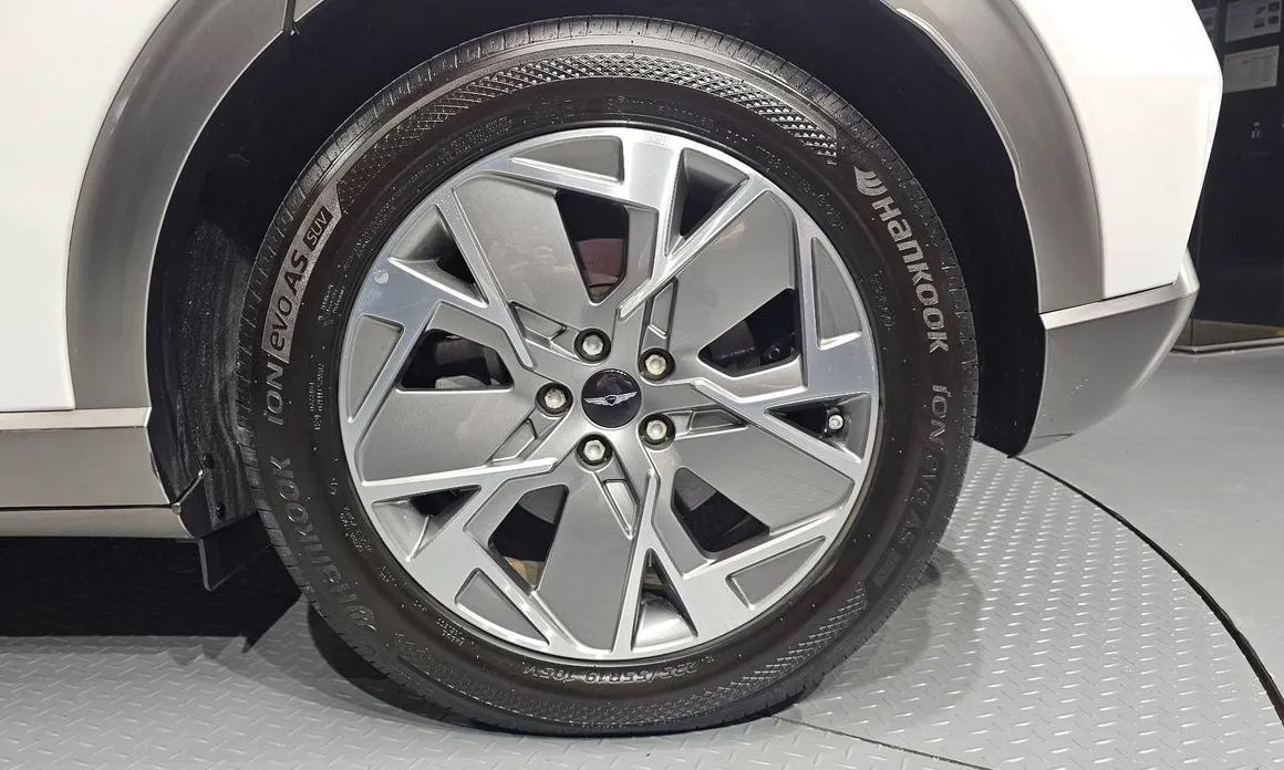 Genesis GV60