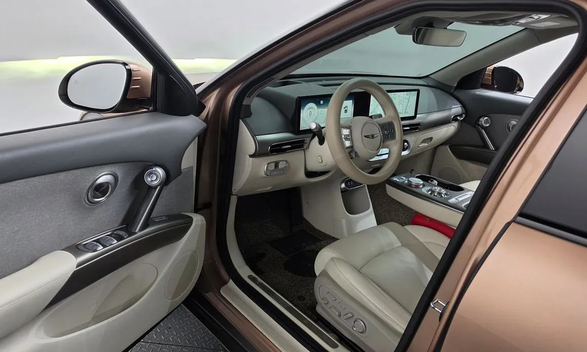 Genesis GV60