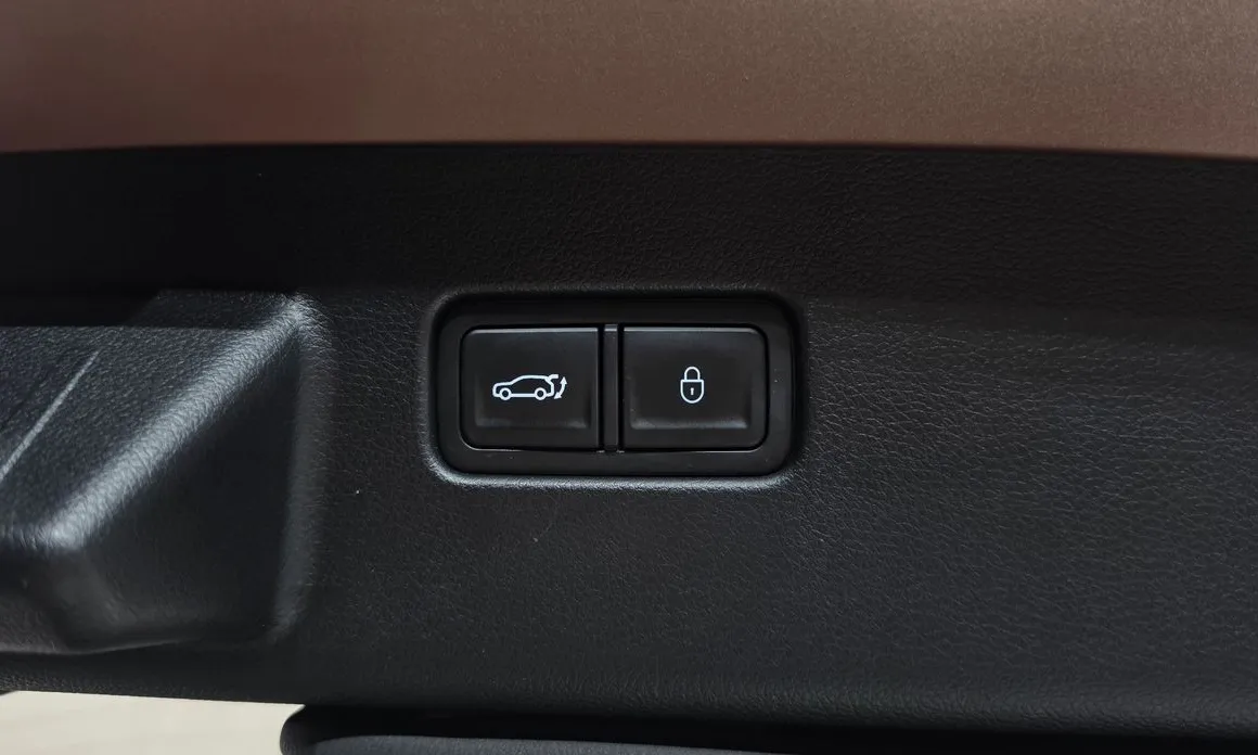 Genesis GV60