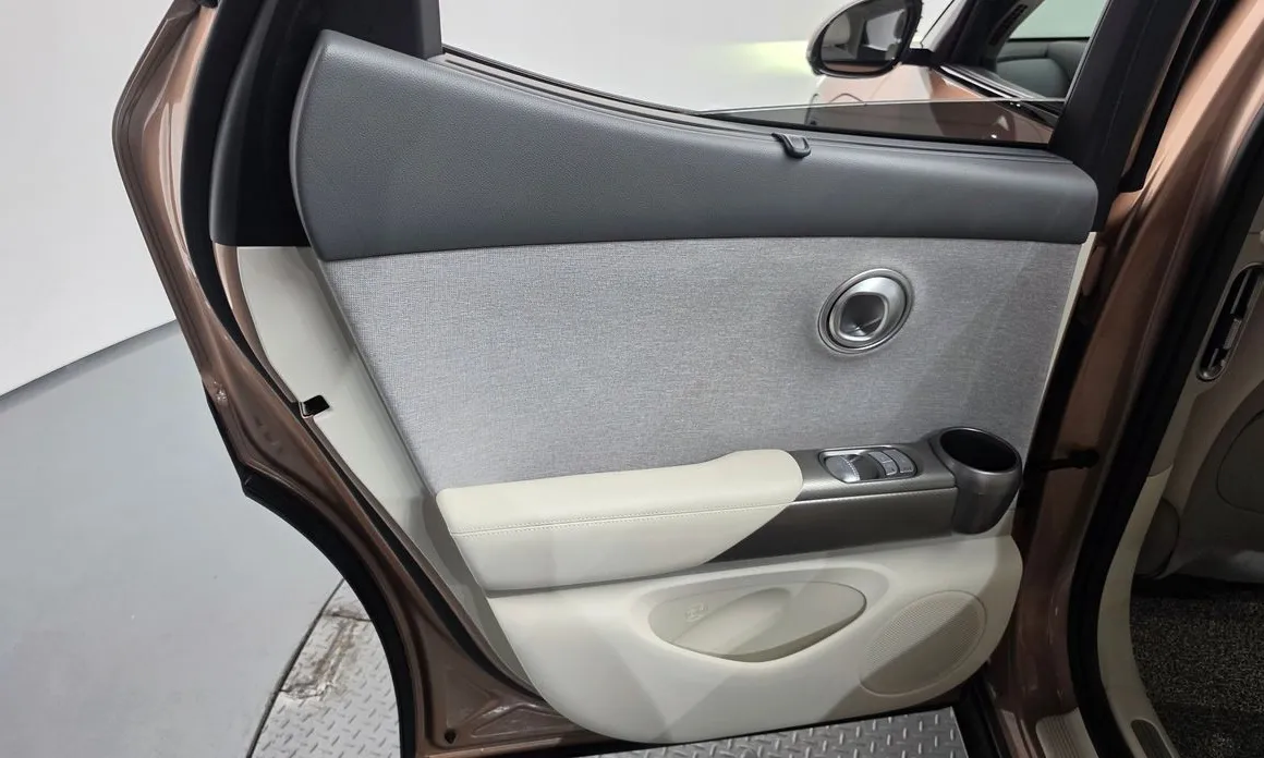 Genesis GV60