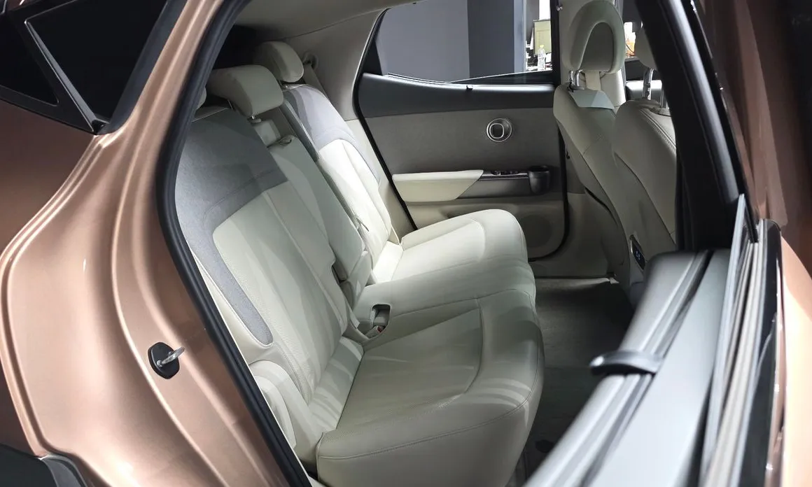 Genesis GV60