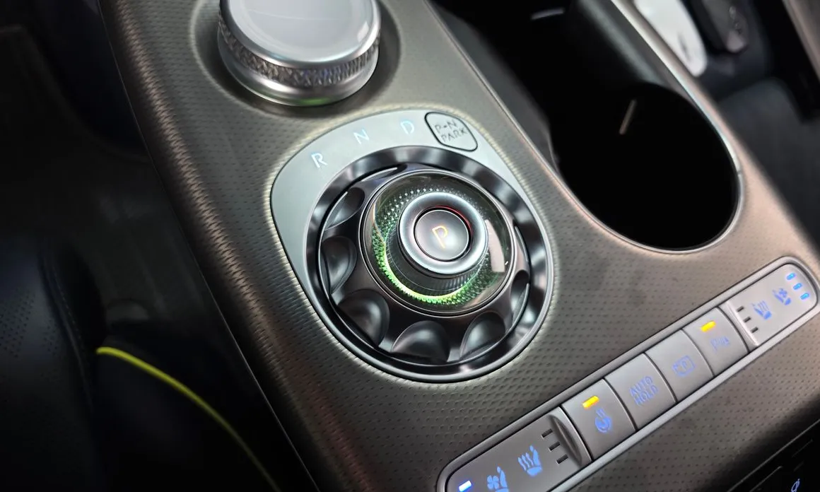 Genesis GV60