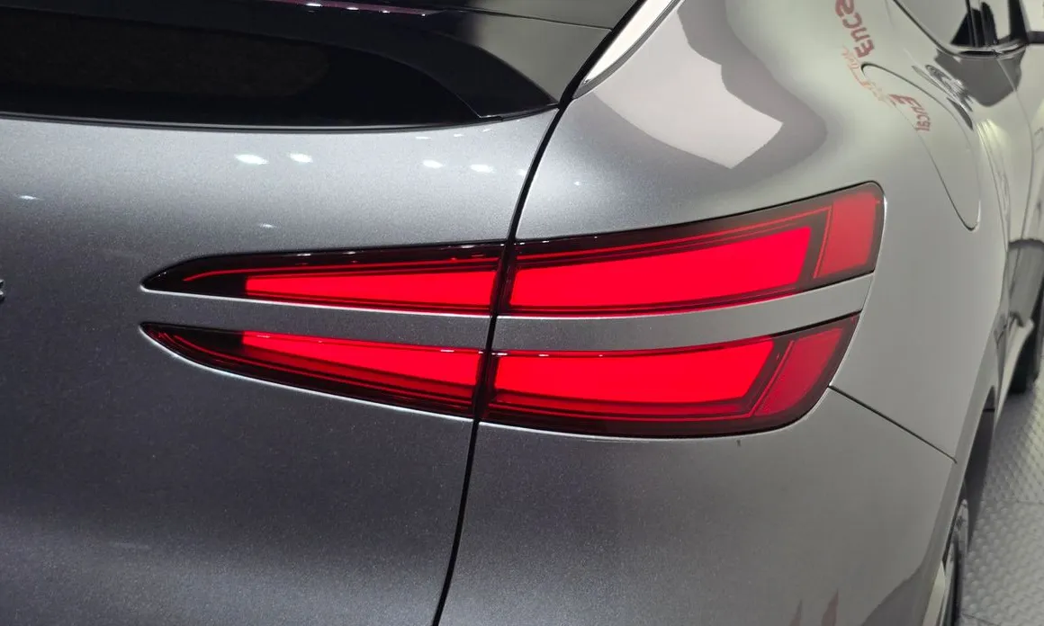 Genesis GV60