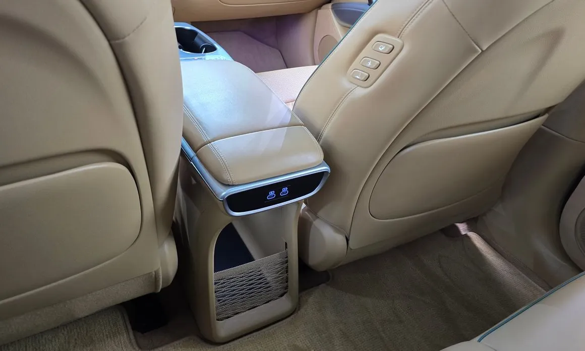 Genesis GV60