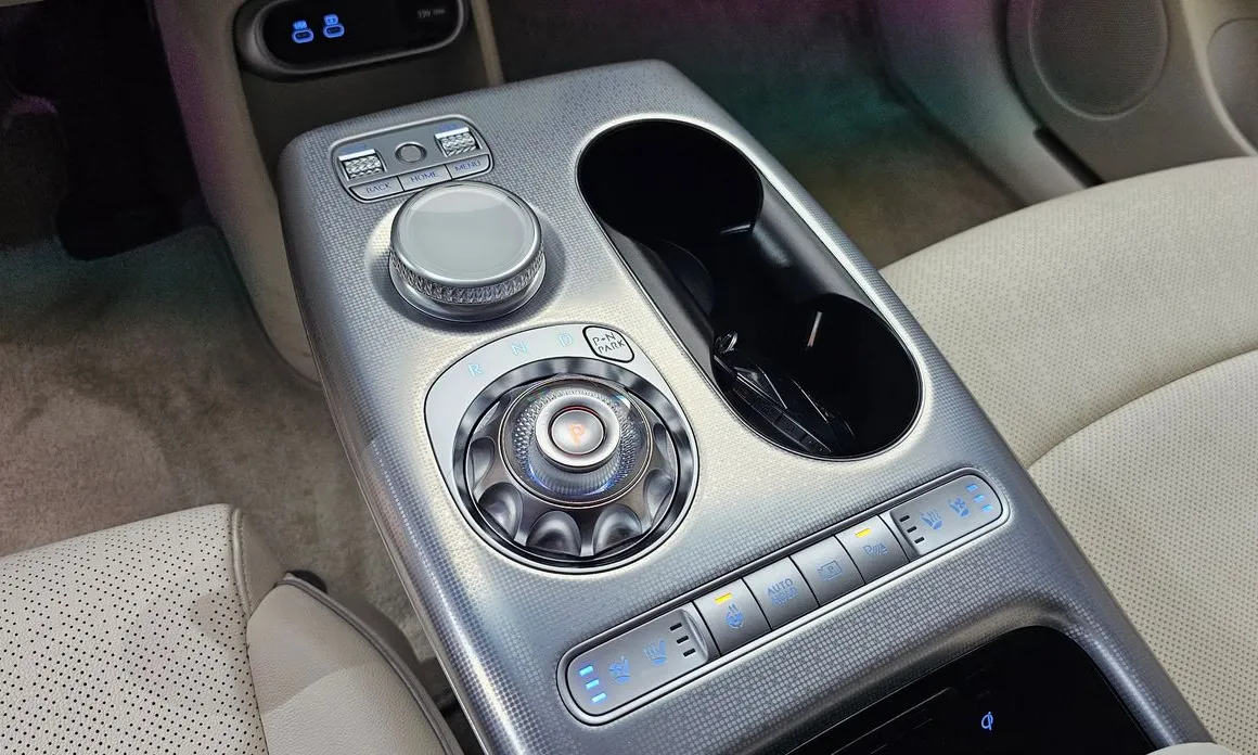 Genesis GV60