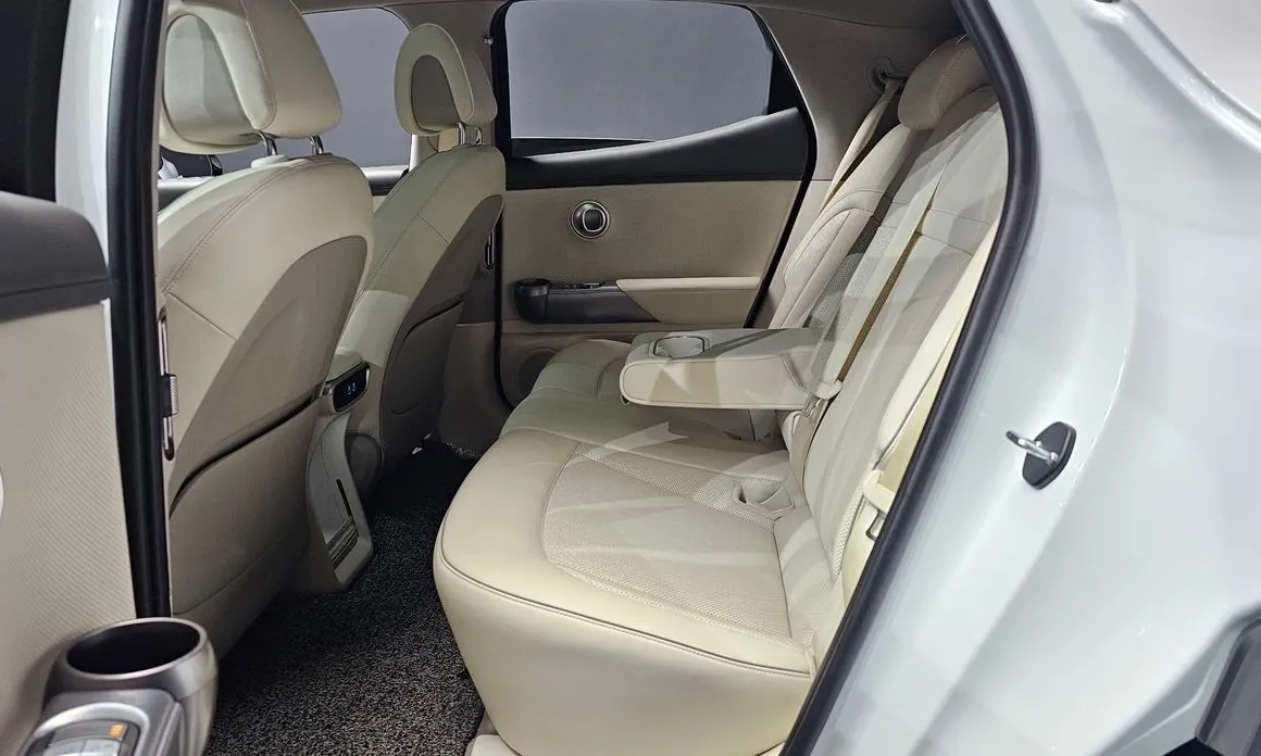 Genesis GV60
