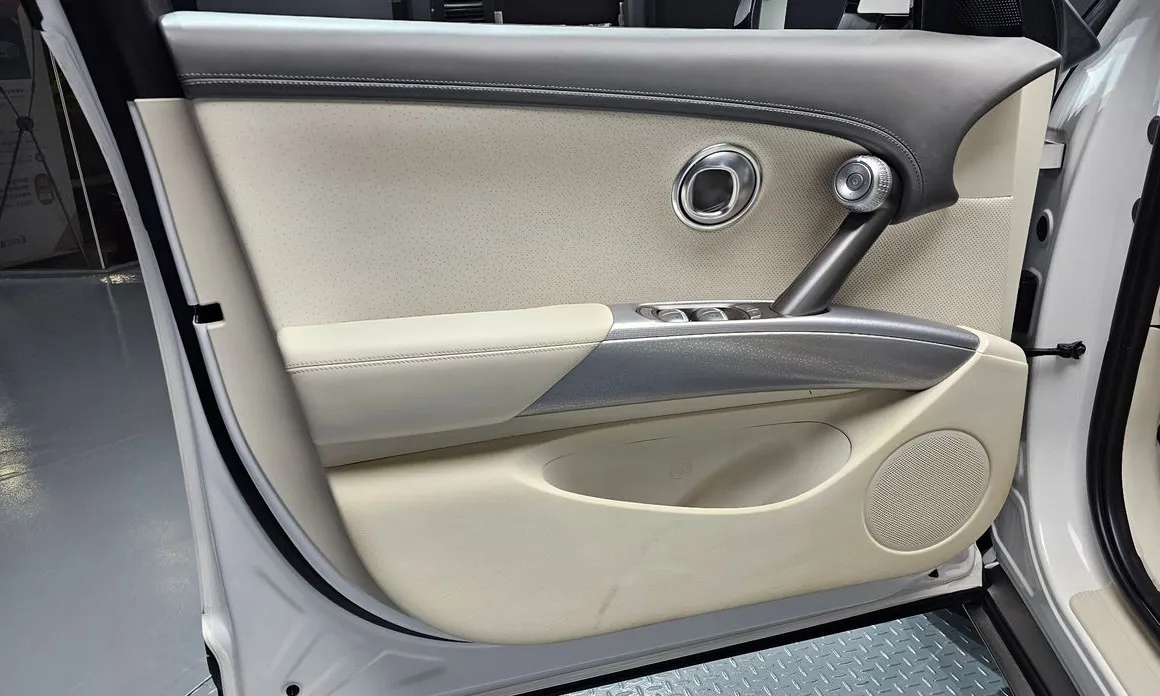 Genesis GV60