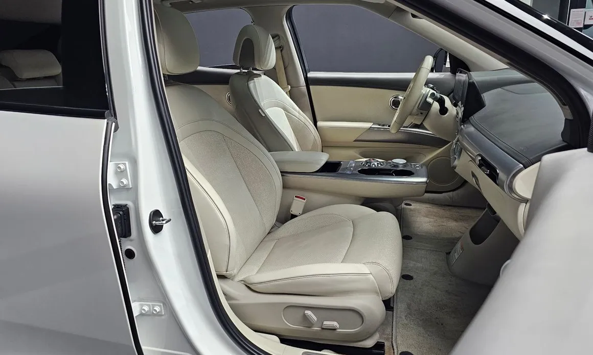 Genesis GV60