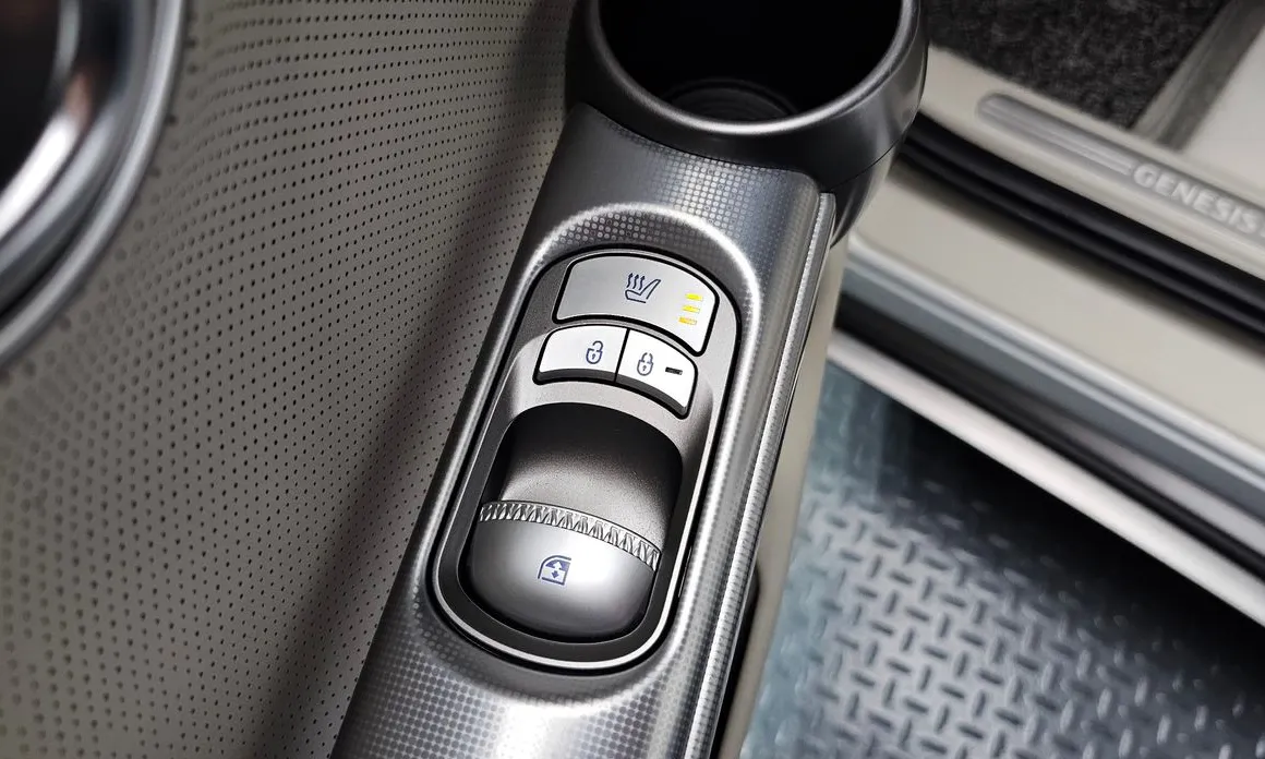 Genesis GV60