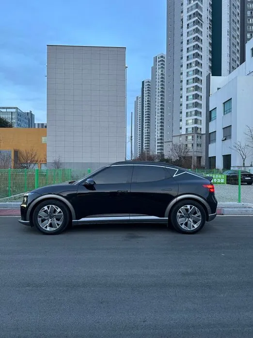 Genesis GV60