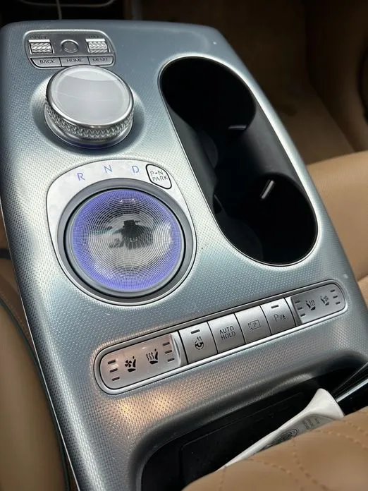 Genesis GV60