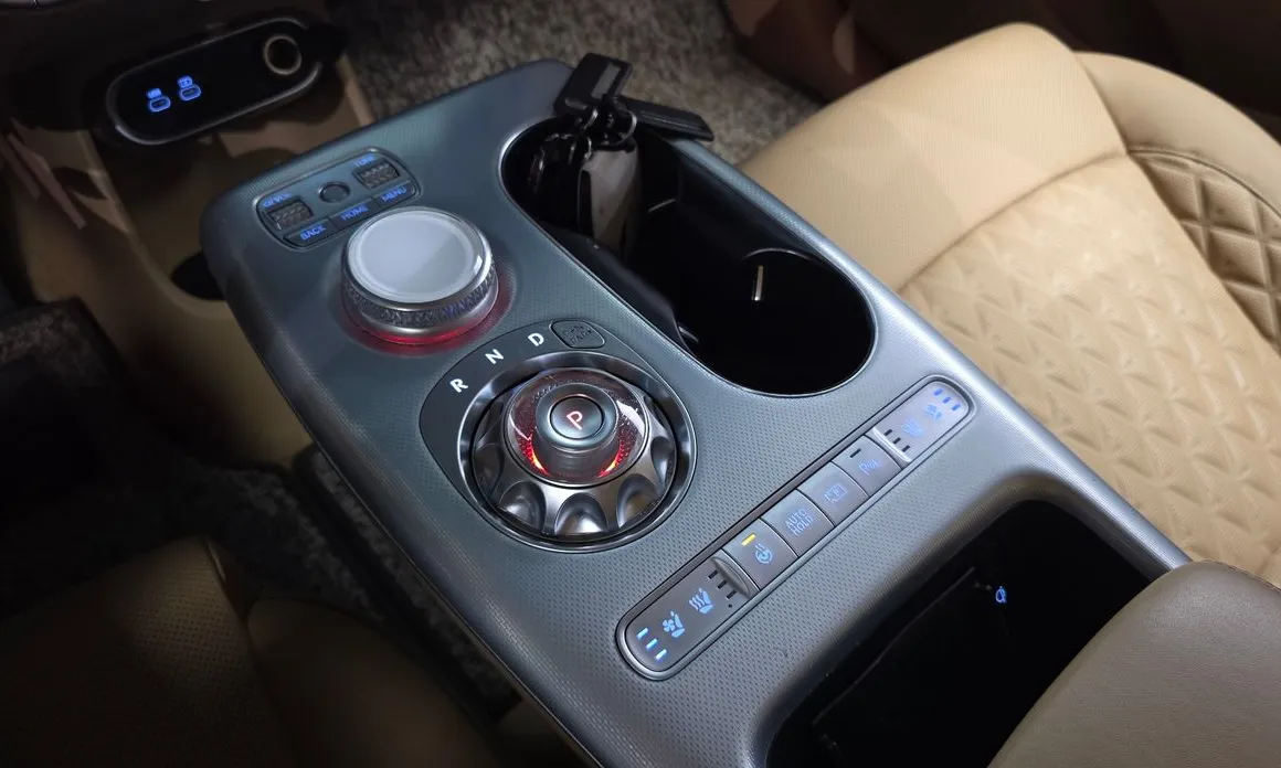 Genesis GV60