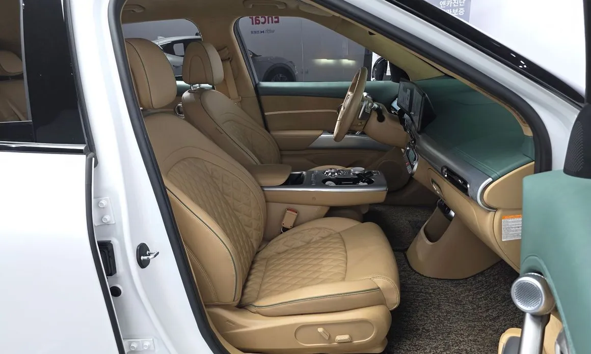 Genesis GV60