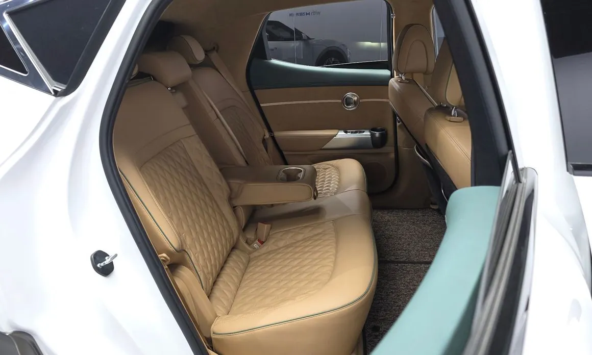 Genesis GV60
