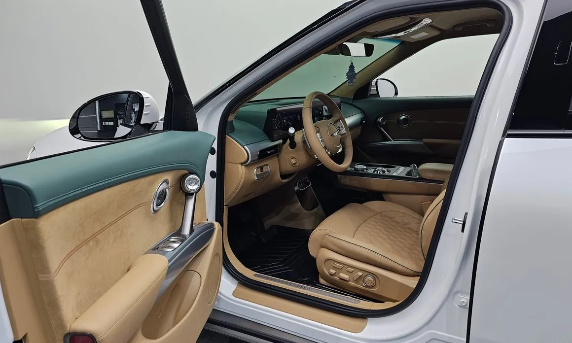 Genesis GV60