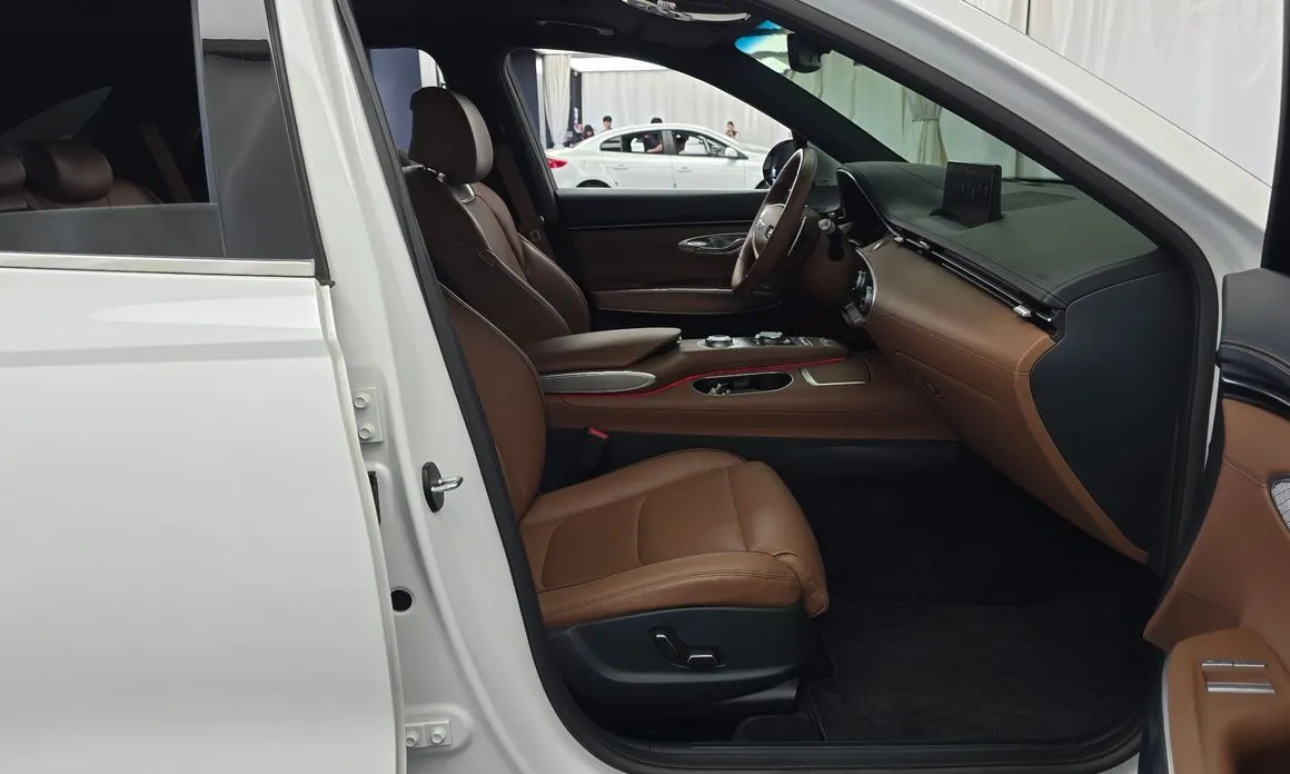 Genesis GV70