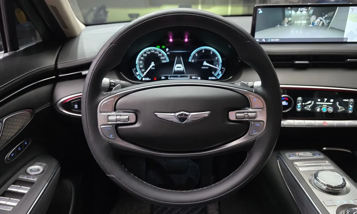 Genesis GV70