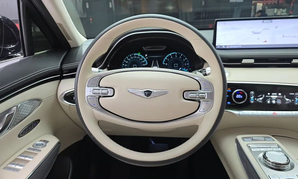Genesis GV70