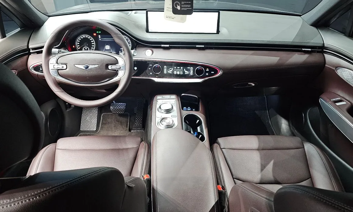 Genesis GV70