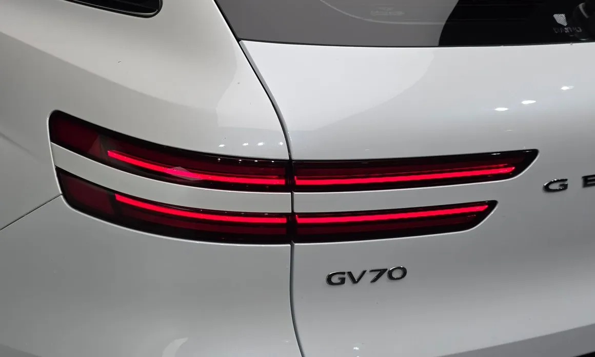 Genesis GV70