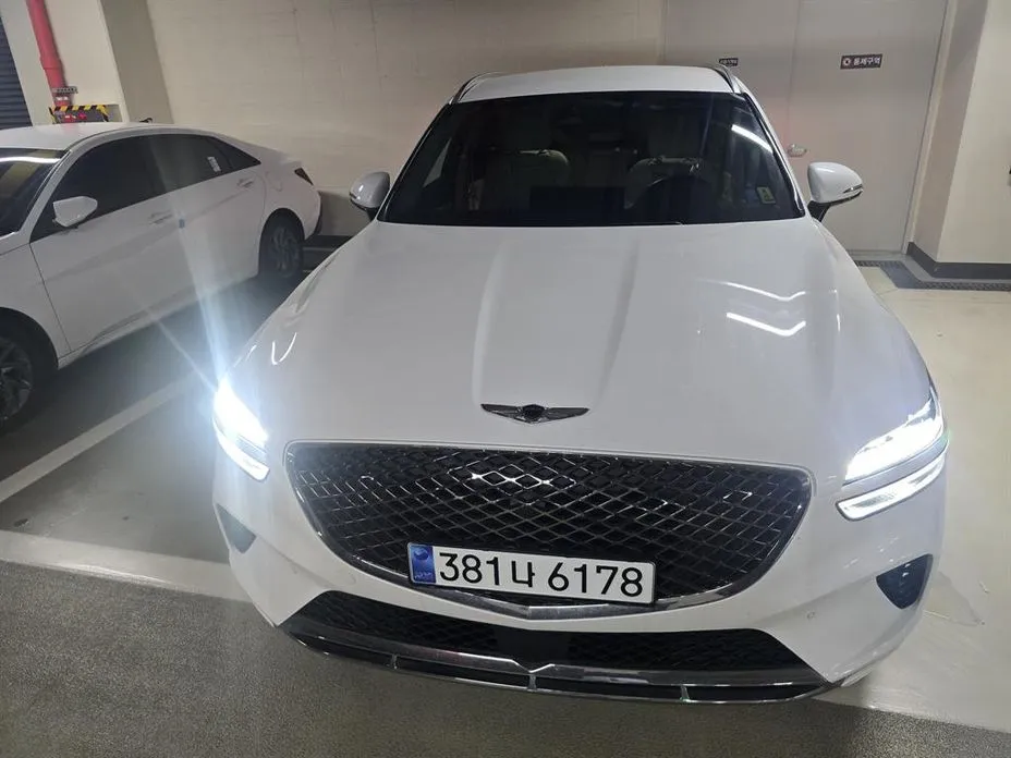 Genesis GV70