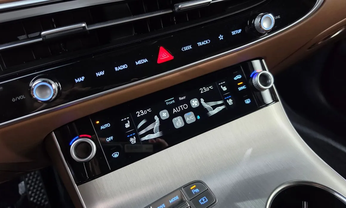Genesis GV70
