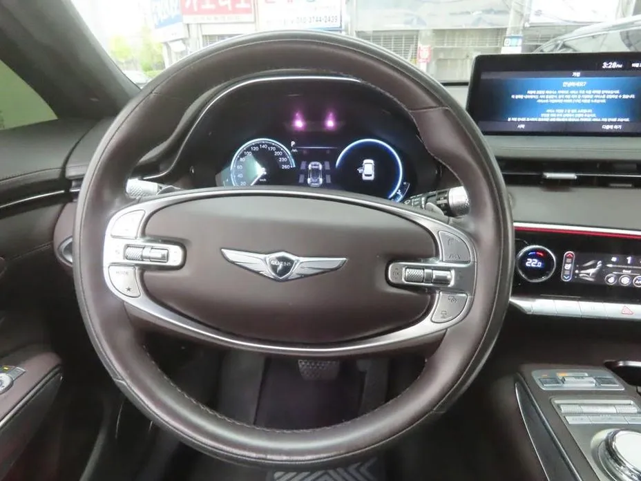 Genesis GV70