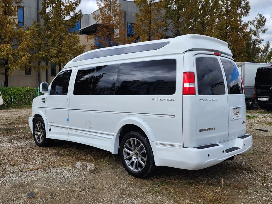GMC Savana