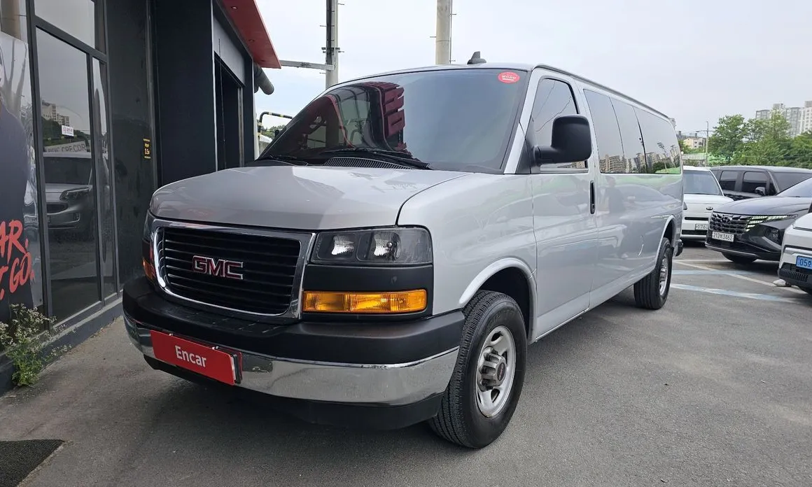 GMC Savana