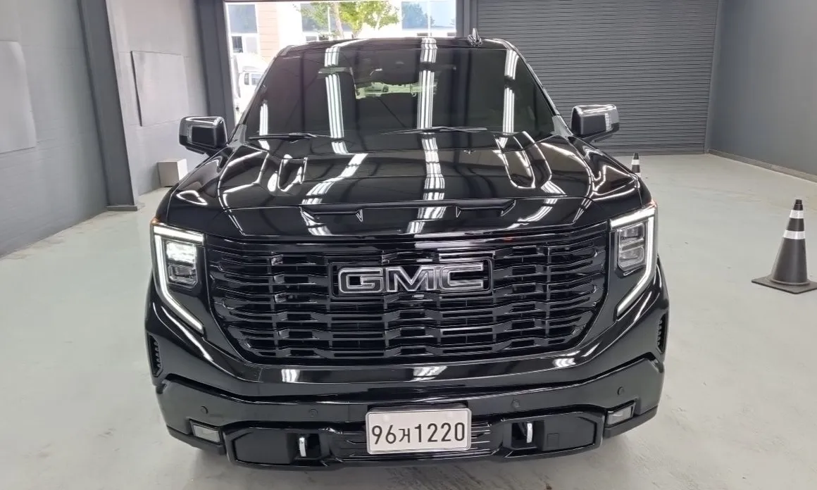GMC Sierra