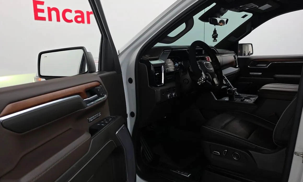 GMC Sierra
