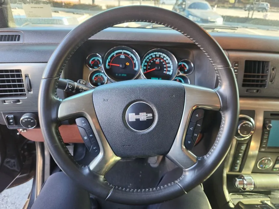 Hummer H2