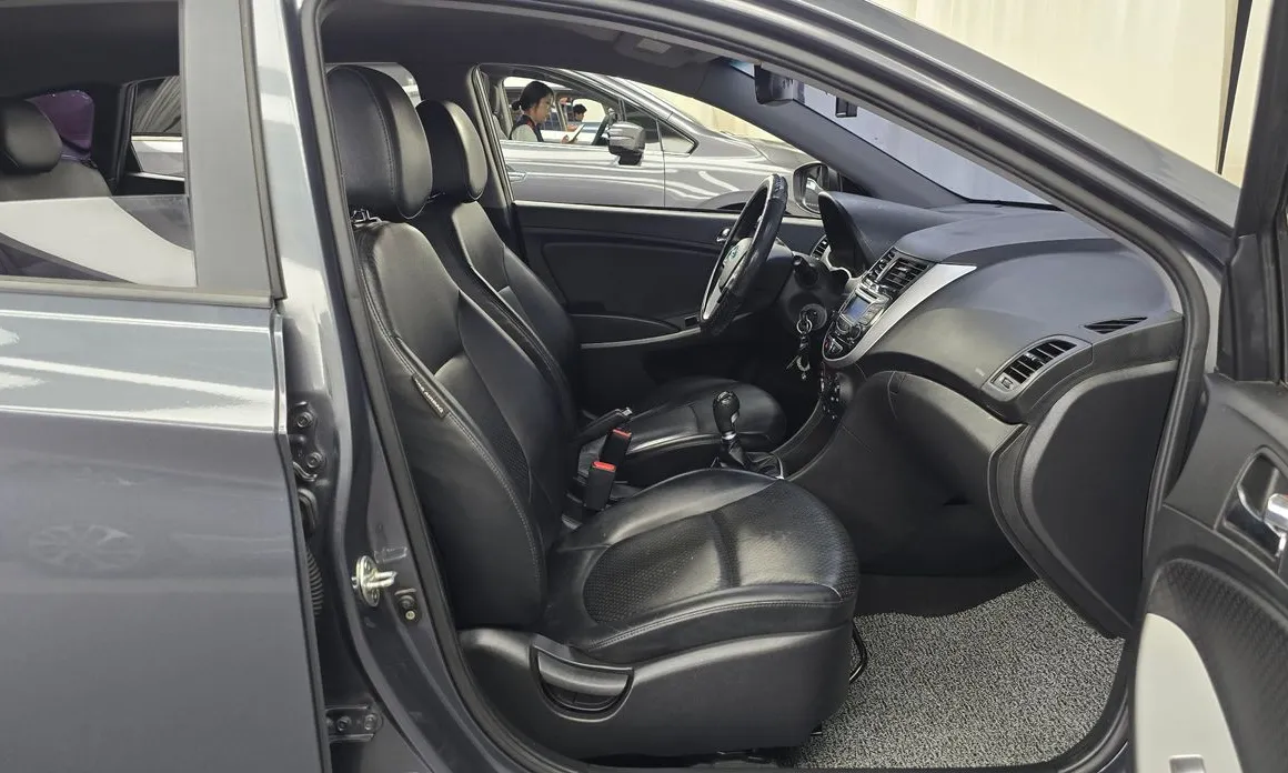 Hyundai Accent