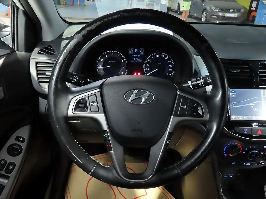 Hyundai Accent