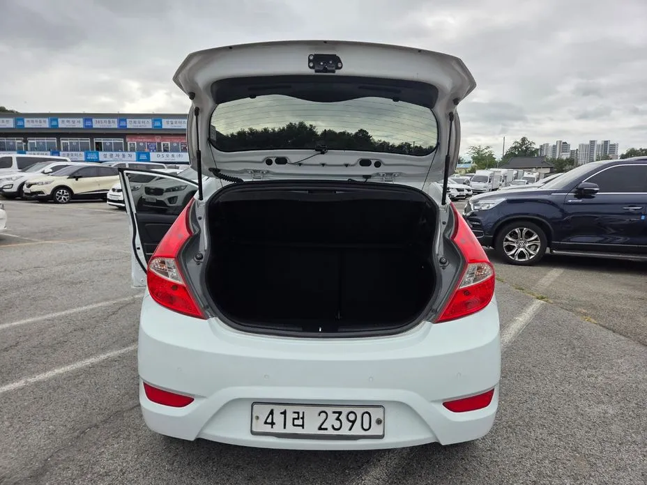 Hyundai Accent