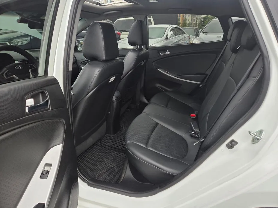 Hyundai Accent