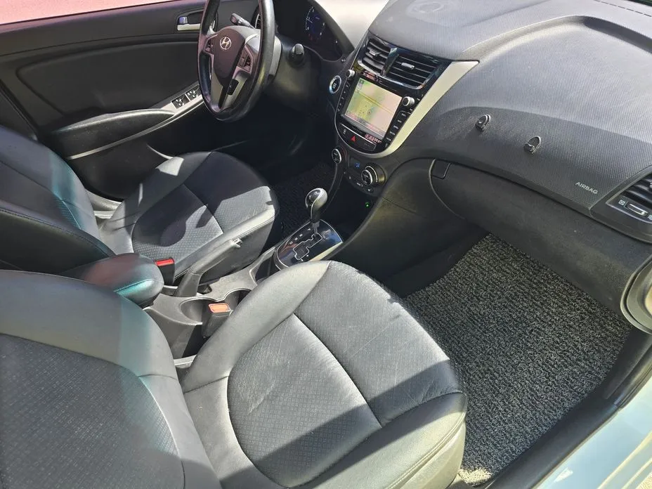 Hyundai Accent
