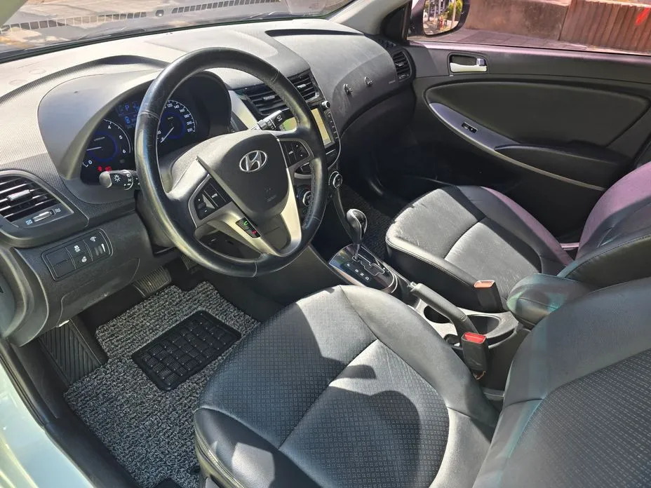 Hyundai Accent