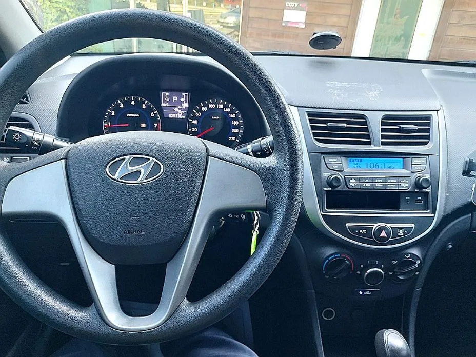 Hyundai Accent