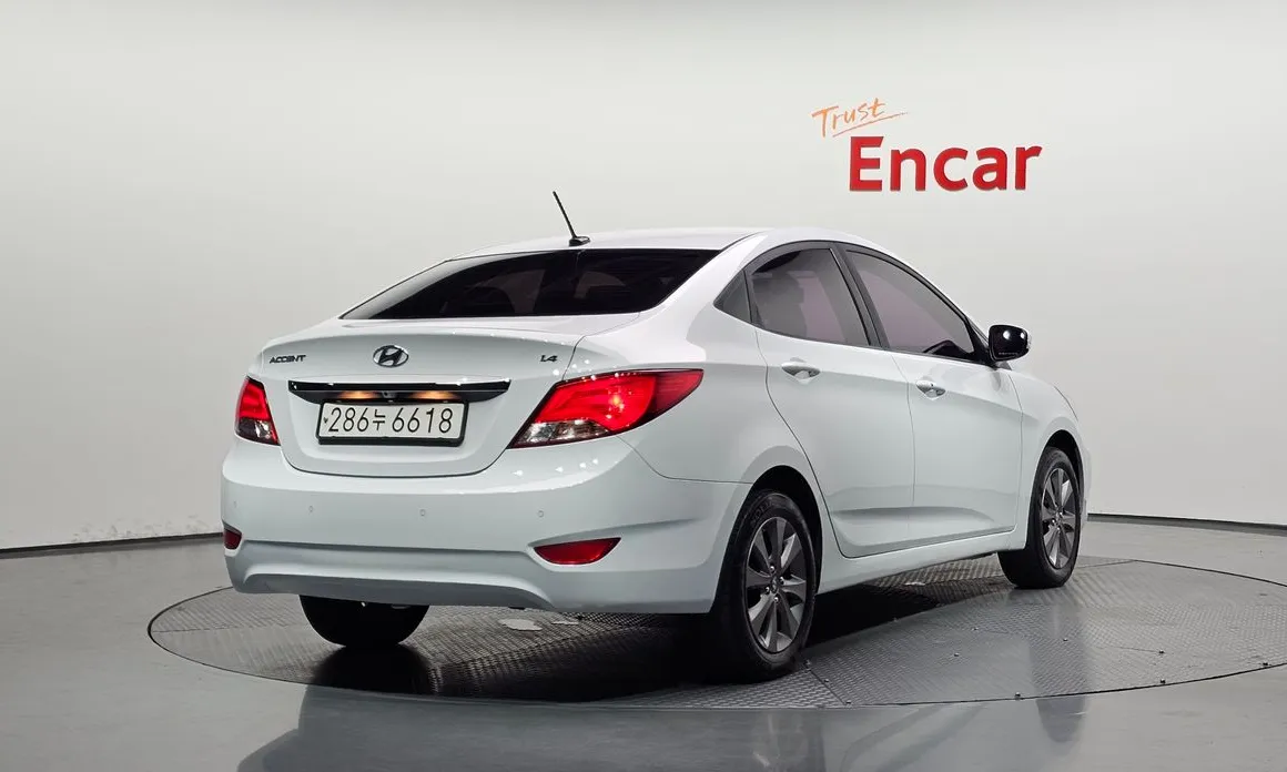 Hyundai Accent