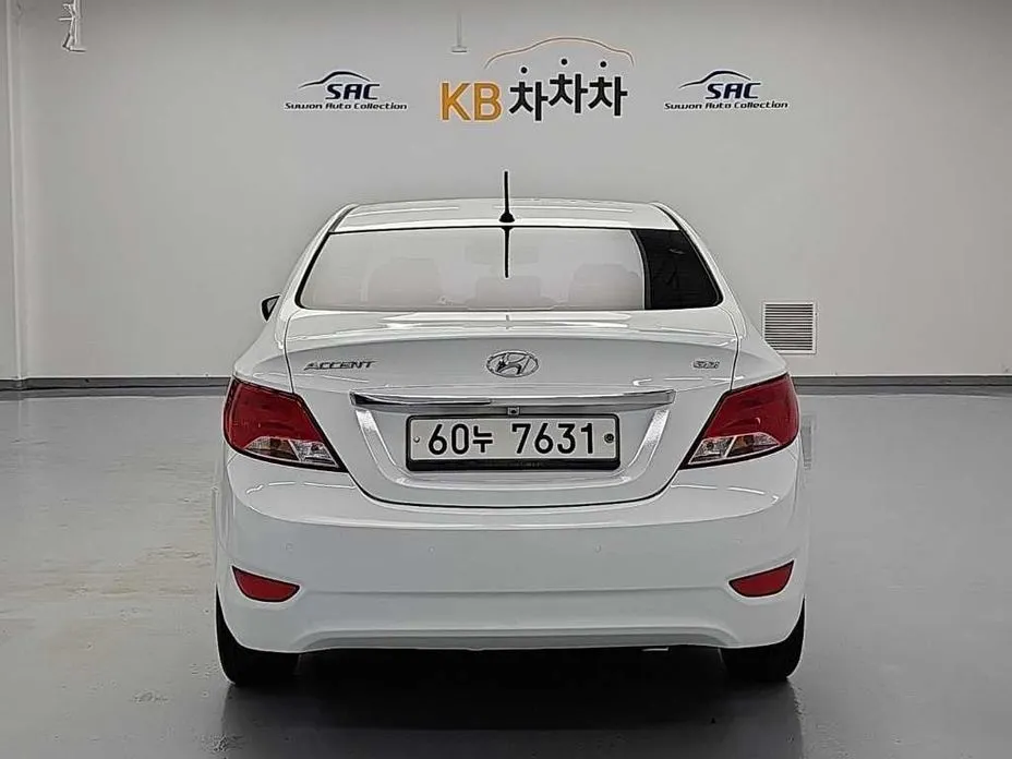 Hyundai Accent