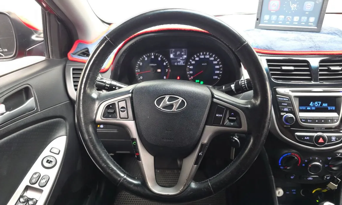 Hyundai Accent